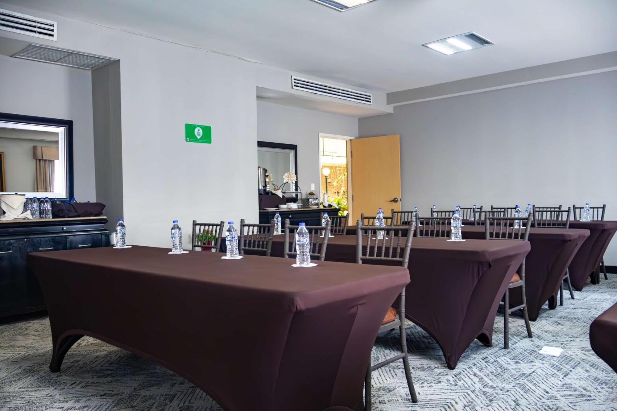 Best Western Plus Monterrey Airport Apodaca Zewnętrze zdjęcie